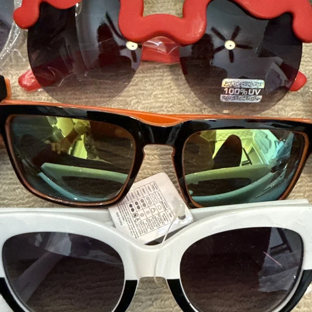 44 Pairs NWT Women's Sunglasses - Trendy, Hot Styles, Oversized, Aviator,Round+
